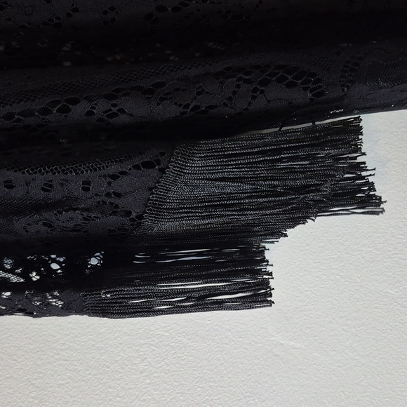 G.I.L.I. Long Fringe Overlay Black (L) With Sleeves - Picture 2 of 10